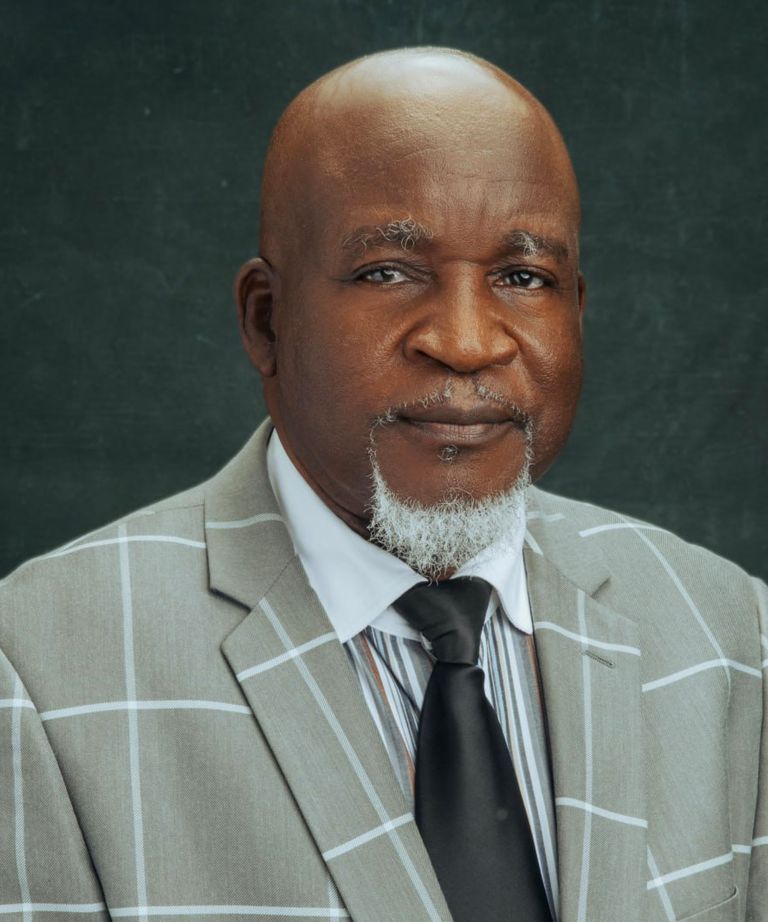 comish-2-768x922 comish-2-768x922